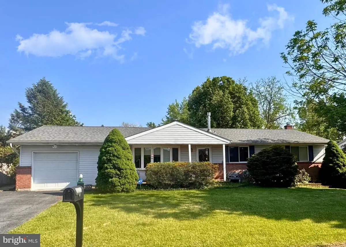 2233 Aster Rd, Macungie, PA 18062 - #1