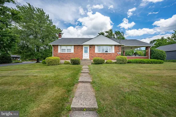 4352 Ruth Rd, EMMAUS, PA 18049