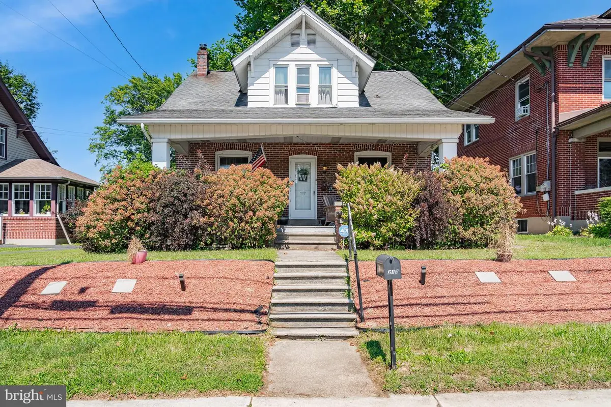 213 E Main St, Macungie, PA 18062 - #1