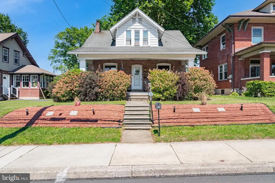 213 E Main St, Macungie, PA 18062 - #3
