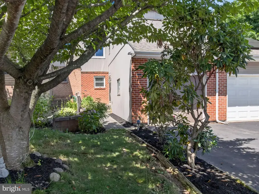316 Parkside Dr, Macungie, PA 18062 - #3