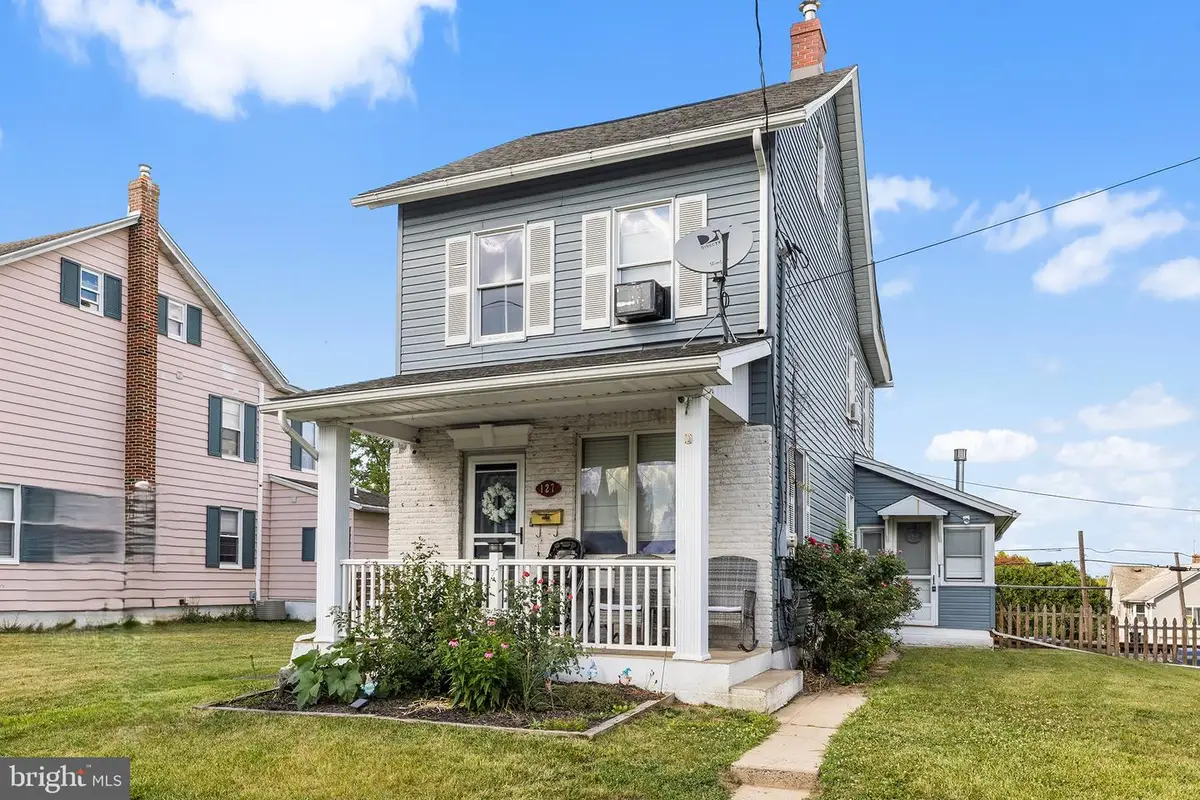127 S 4th St, Coplay, PA 18037 - #1