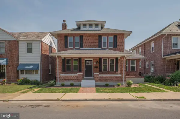 309 N 2nd St, EMMAUS, PA 18049