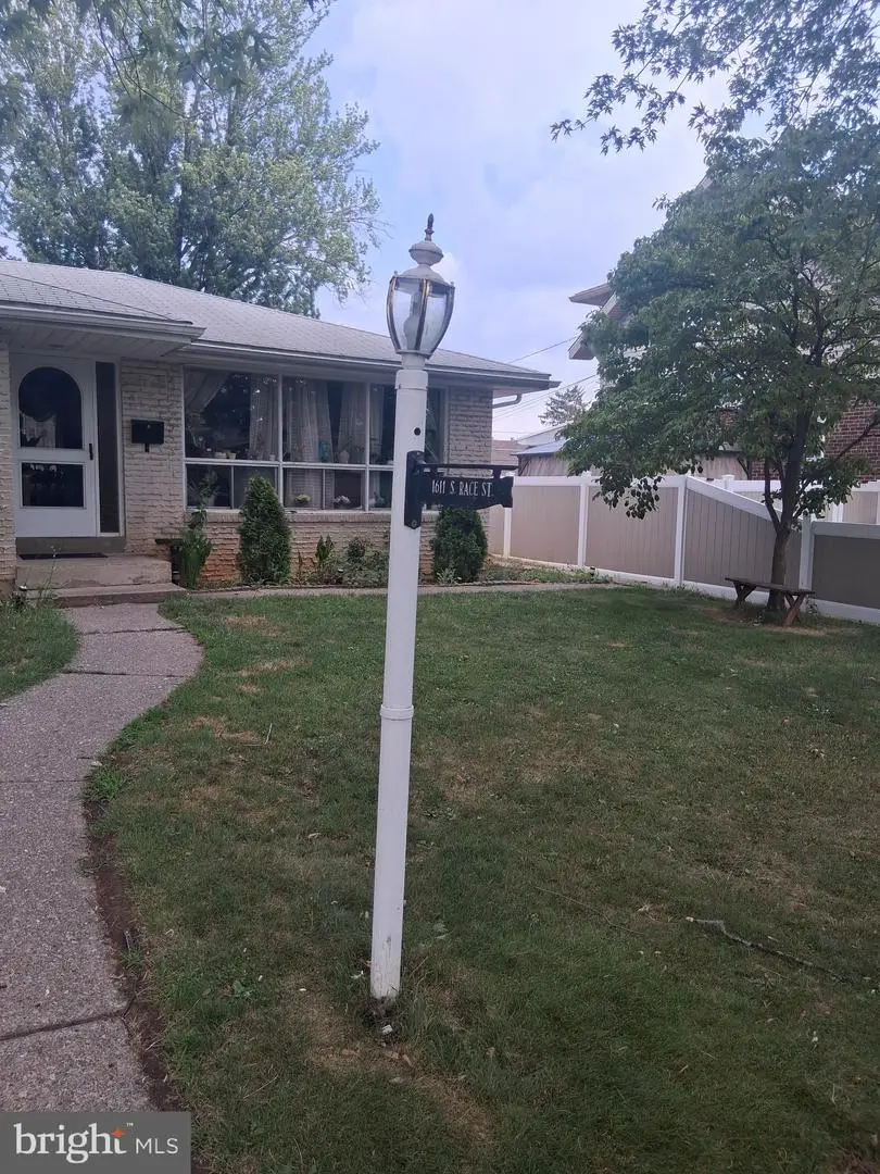 1611 S Race St, Allentown, PA 18103 - #3