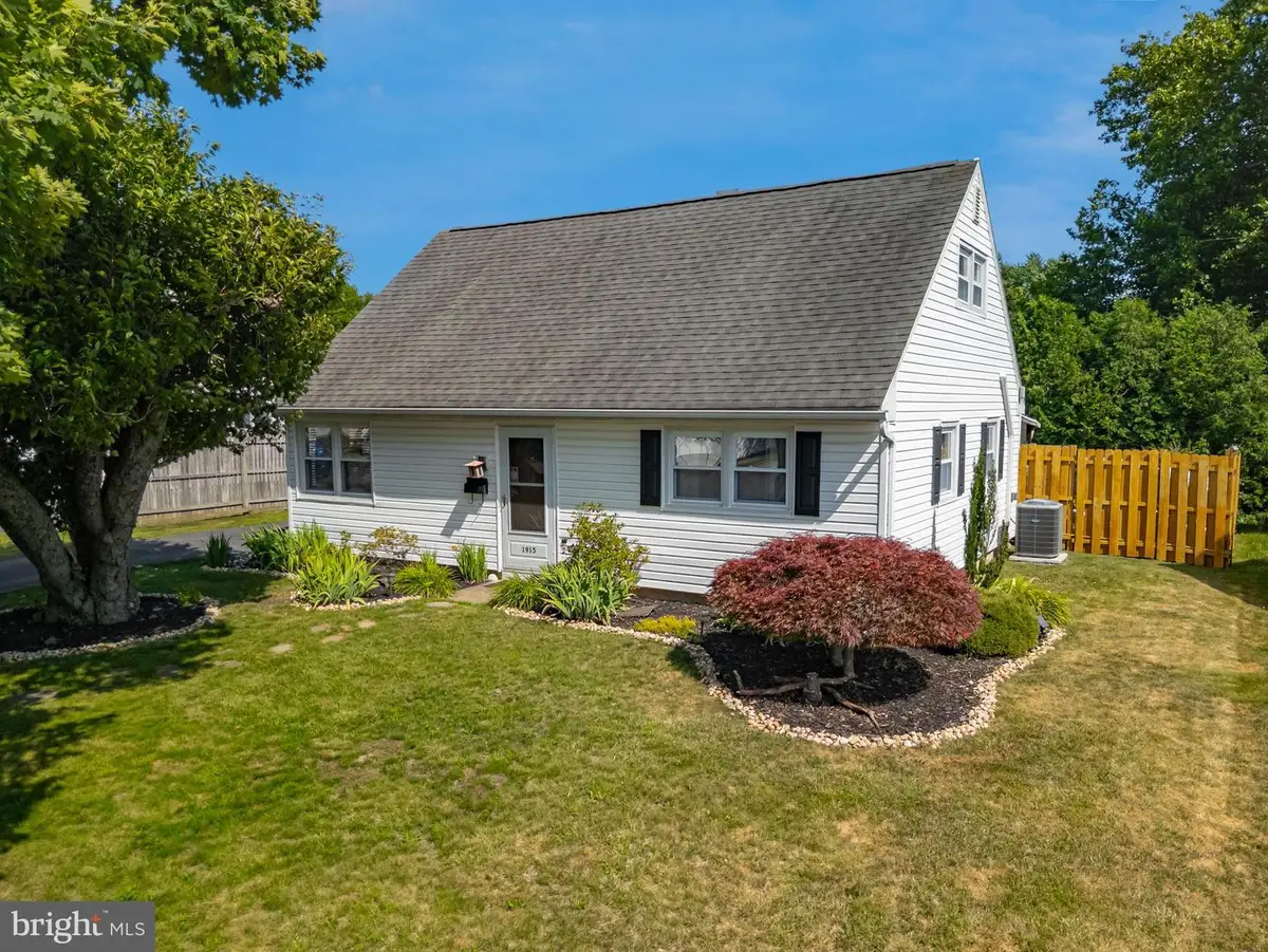 1915 Eastman Ave, Bethlehem, PA 18018 - #1