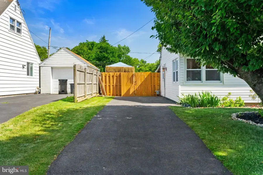 1915 Eastman Ave, Bethlehem, PA 18018 - #3