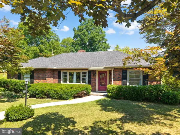 2705 W Chew St, ALLENTOWN, PA 18104