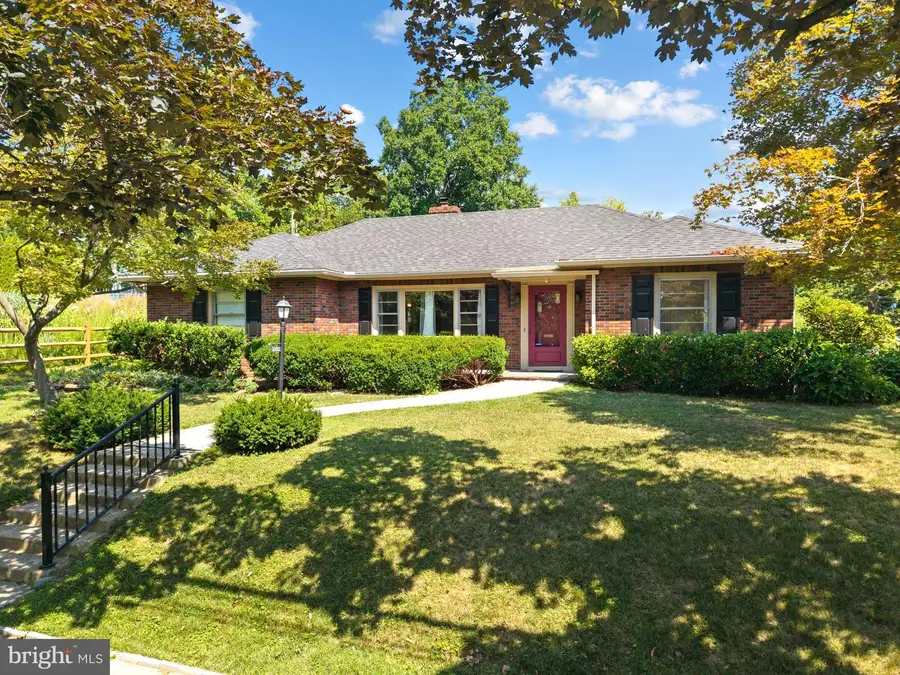 2705 W Chew St, Allentown, PA 18104 - #3