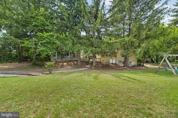 3940 Schneck Rd, SCHNECKSVILLE, PA 18078