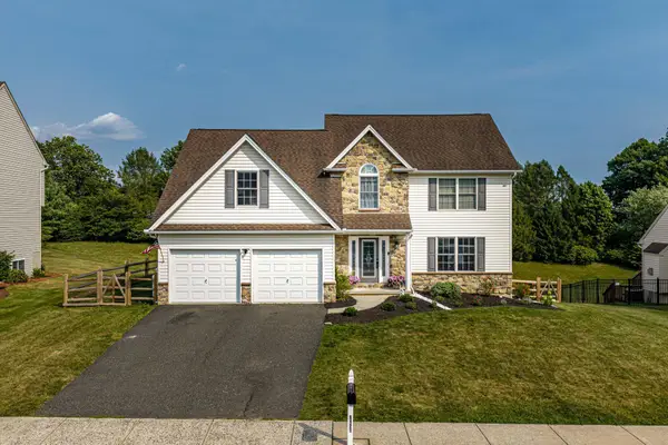 5121 Cassidy Dr, SCHNECKSVILLE, PA 18078