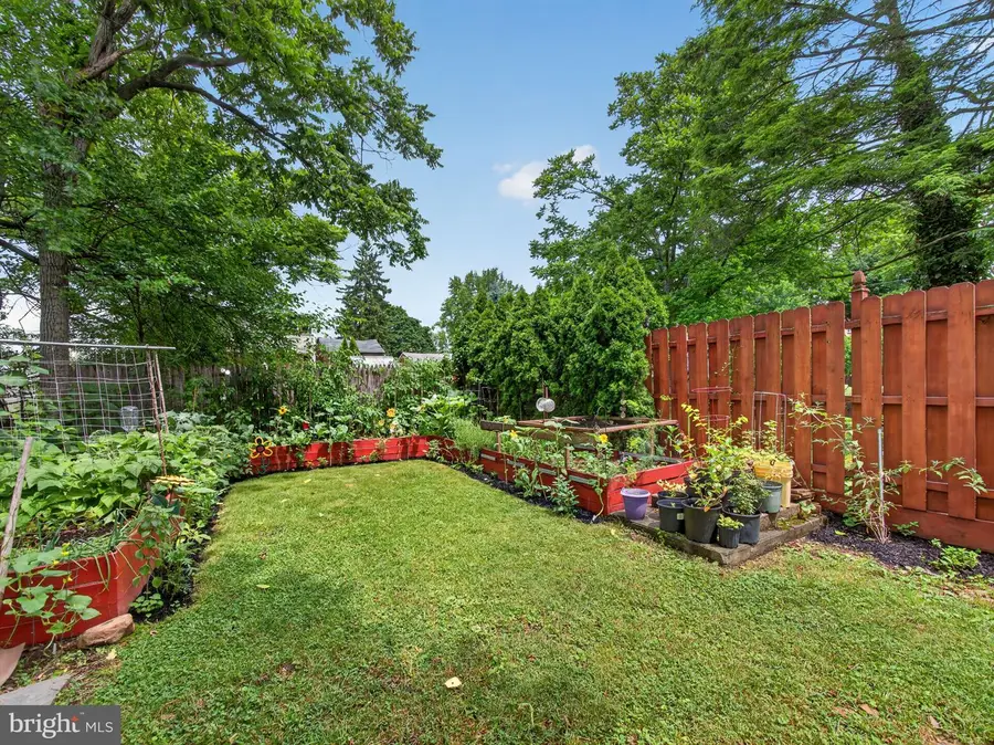 425 Ridge St, Emmaus, PA 18049 - #3