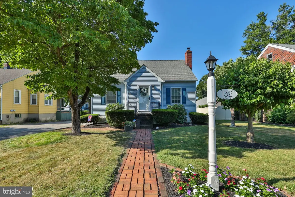 132 E Landis St, Coopersburg, PA 18036 - #1