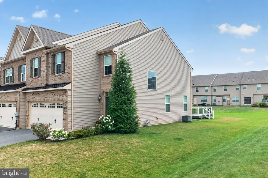 1497 Caspian St, Allentown, PA 18104 - #2