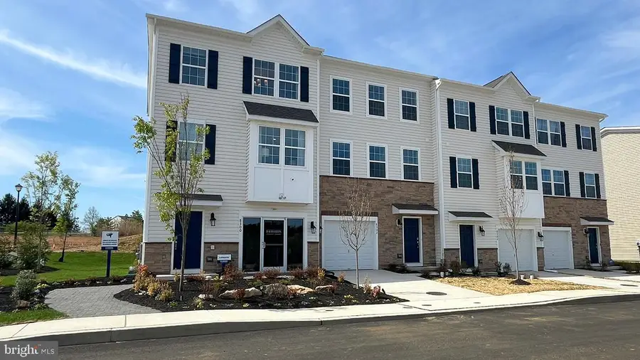 8325 Brodie Court, Breinigsville, PA 18031 - #3
