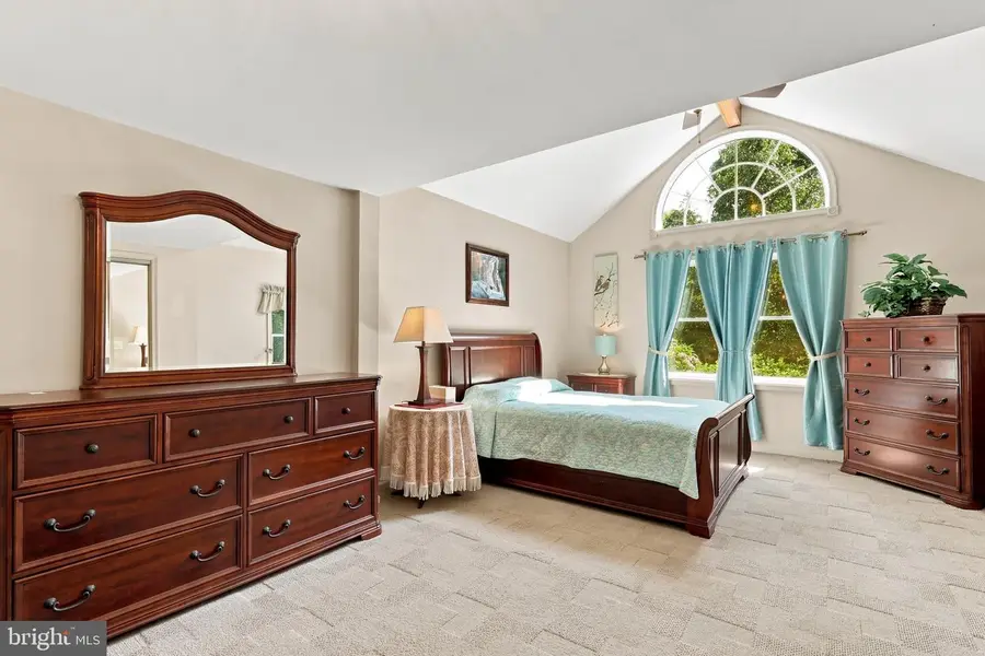 6609 Crown Ln, Zionsville, PA 18092 - #2