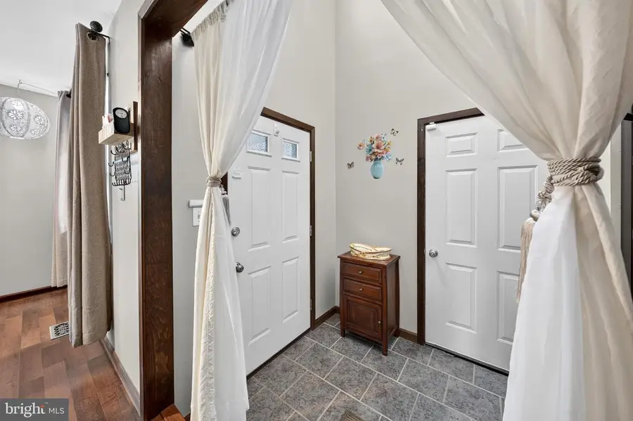 330 Parkside Dr, Macungie, PA 18062 - #3