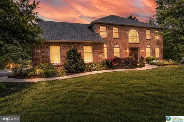 2165 Beechwood St, OREFIELD, PA 18069