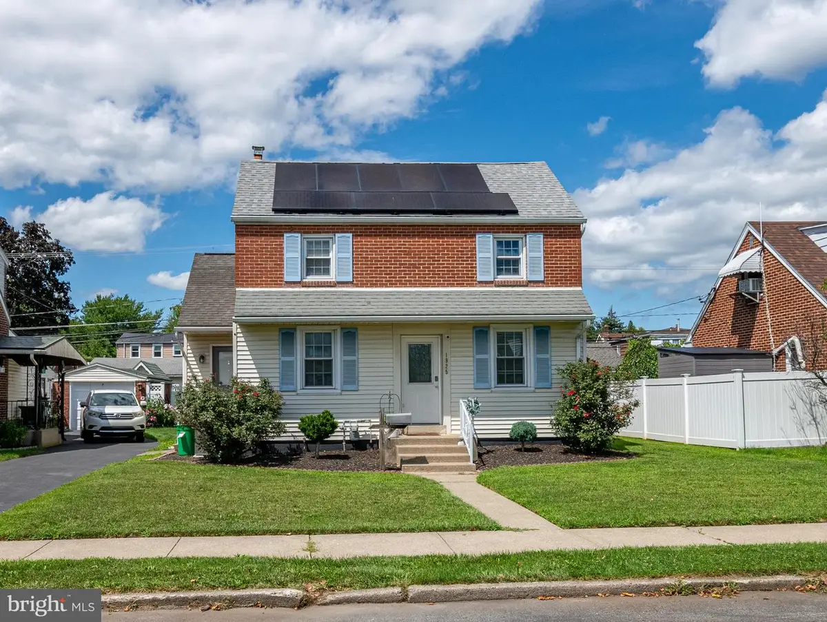 1925 E Fairmont St, Allentown, PA 18109 - #1