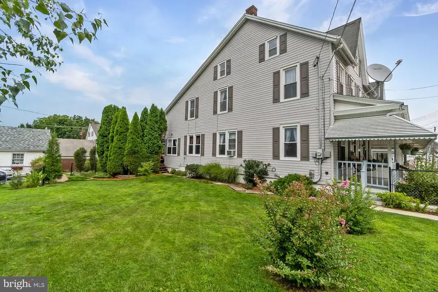 536 W Washington St, Slatington, PA 18080 - #3