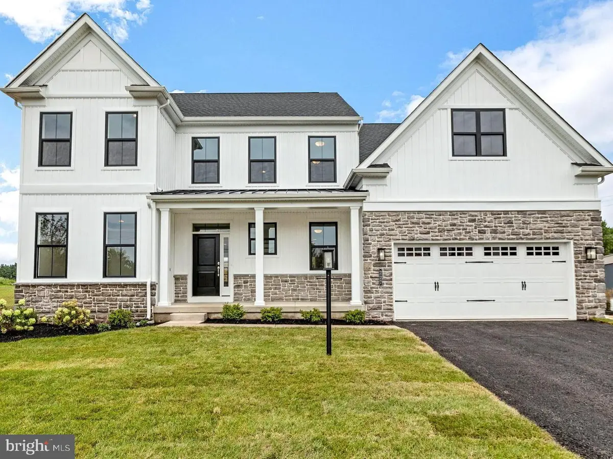5403 Red Oak Dr, Coopersburg, PA 18036 - #1