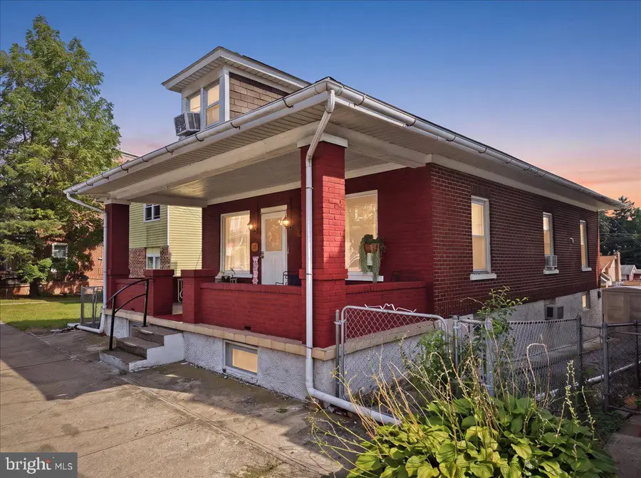 230 E Susquehanna St, Allentown, PA 18103 - #2