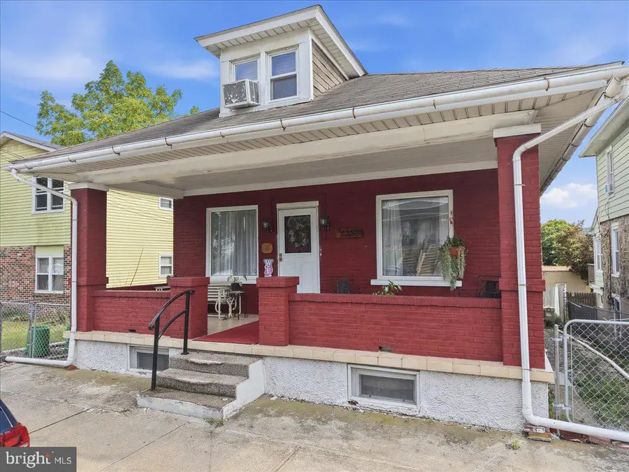 230 E Susquehanna St, Allentown, PA 18103 - #3