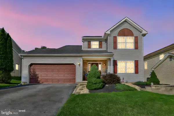 5016 Foxrun Ln, WHITEHALL, PA 18052