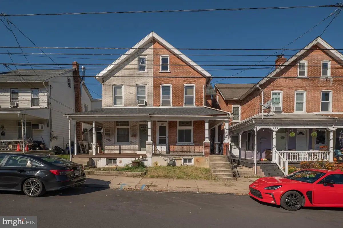335 Broad St, Emmaus, PA 18049 - #1