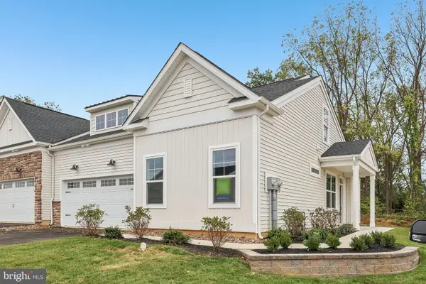 3110 Grantarthur Ct, WHITEHALL, PA 18052