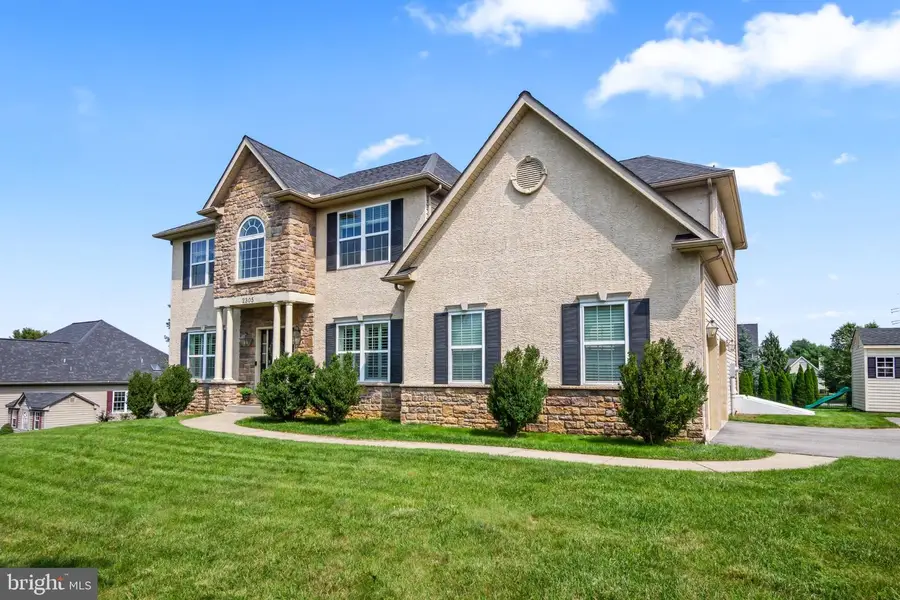 2305 Madeira Dr, Macungie, PA 18062 - #2