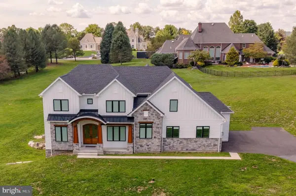 4280 E Wyndemere Cir, SCHNECKSVILLE, PA 18078