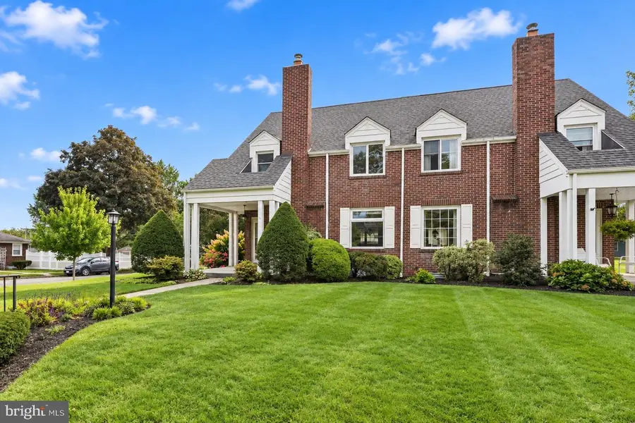2202 W Union St, Allentown, PA 18104 - #2