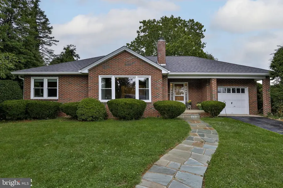319 S Ott St, Allentown, PA 18104 - #2