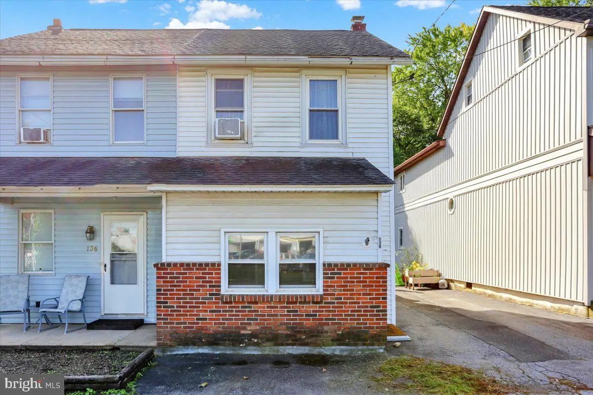 134 E Penn Ave, Alburtis, PA 18011 - #1