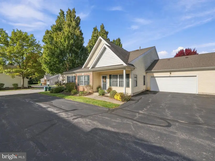 4851 Derby Ln, Macungie, PA 18062 - #3