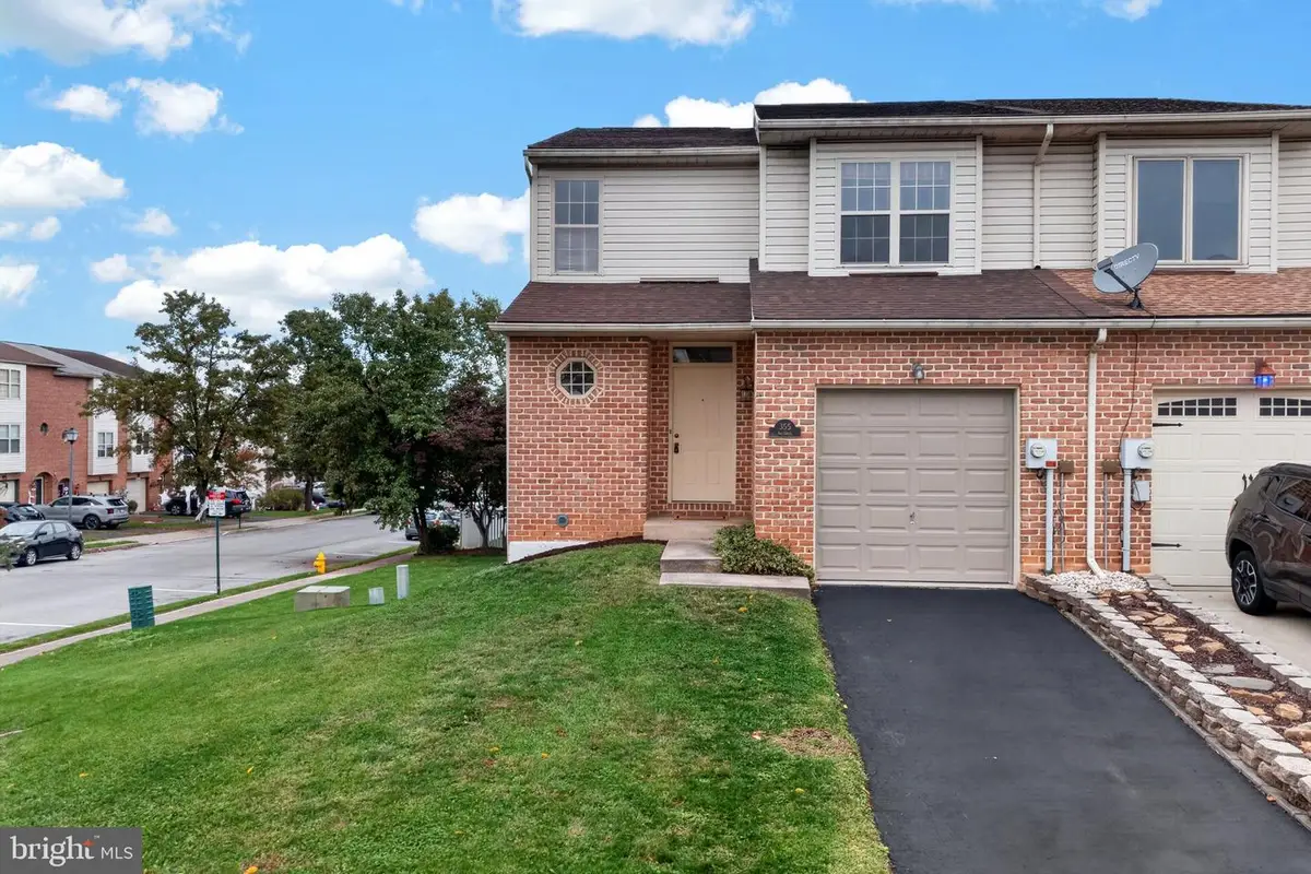 355 Avi Dr, Alburtis, PA 18011 - #1