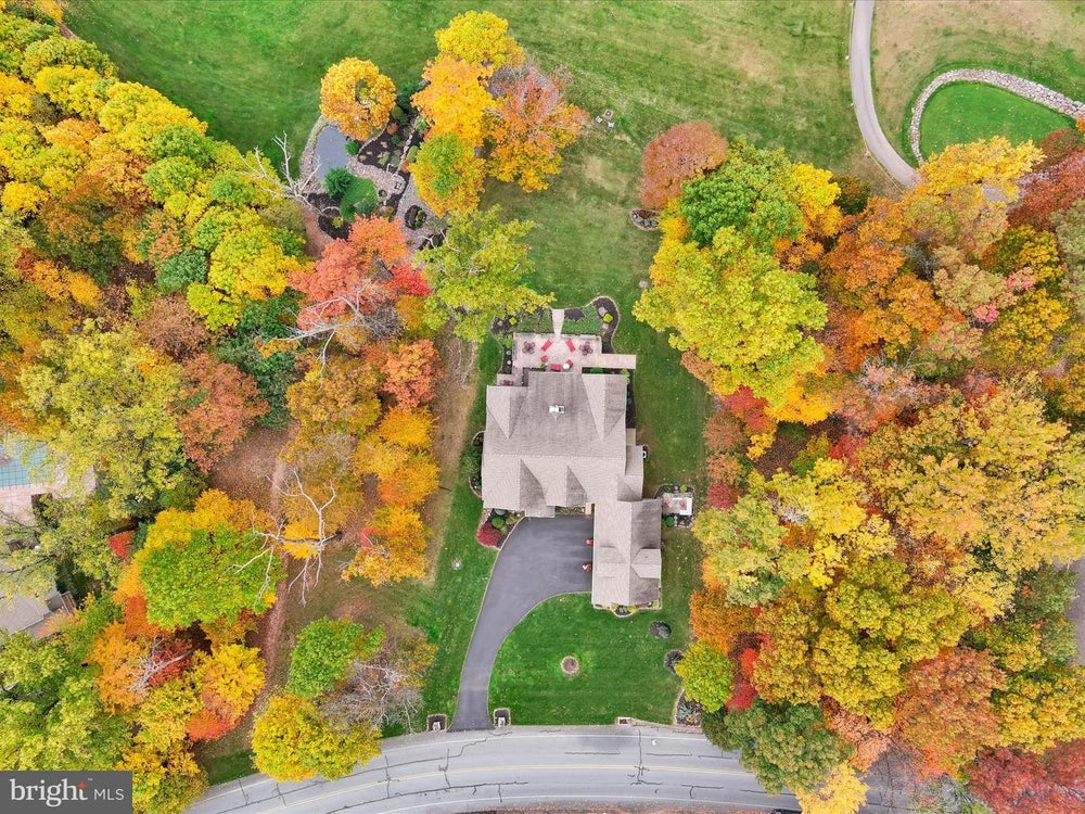 127 Iron Valley Dr, LEBANON, PA 17042 ERA