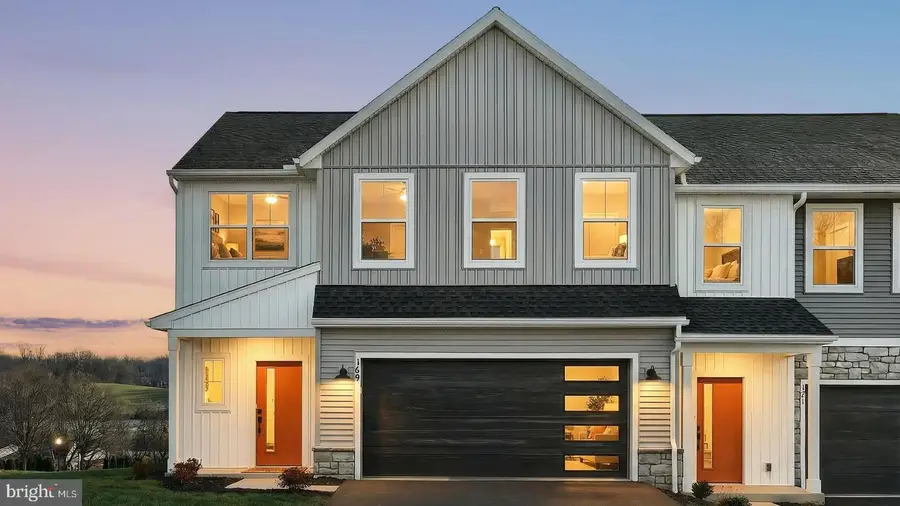 169 Marissa Ct, Newmanstown, PA 17073 - Image #2