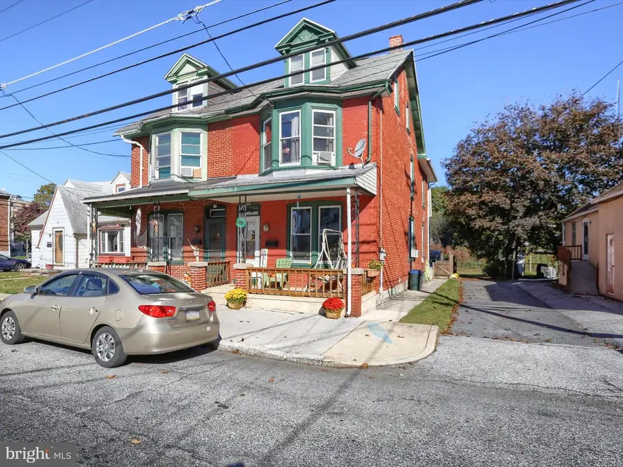 613 Elm St, Lebanon, PA 17042 - Image #2