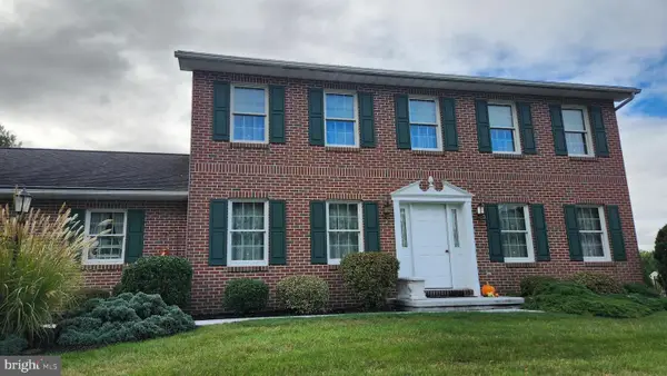 924 Redwood Ln, LEBANON, PA 17046