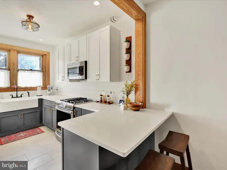 46 W Main St, Lebanon, PA 17042 - Image #2