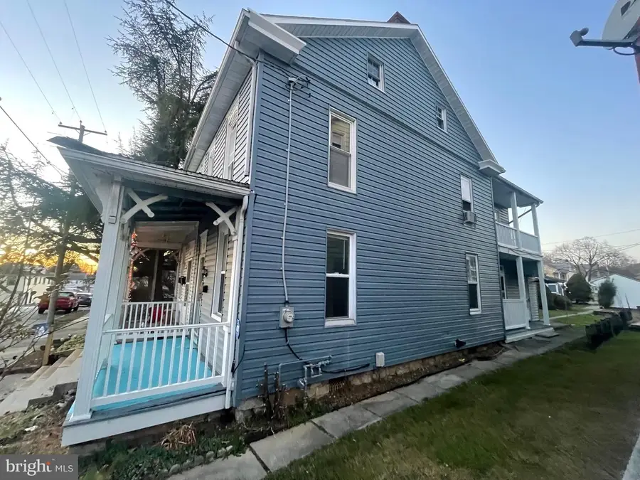 19 W Church St, Annville, PA 17003 - Image #2
