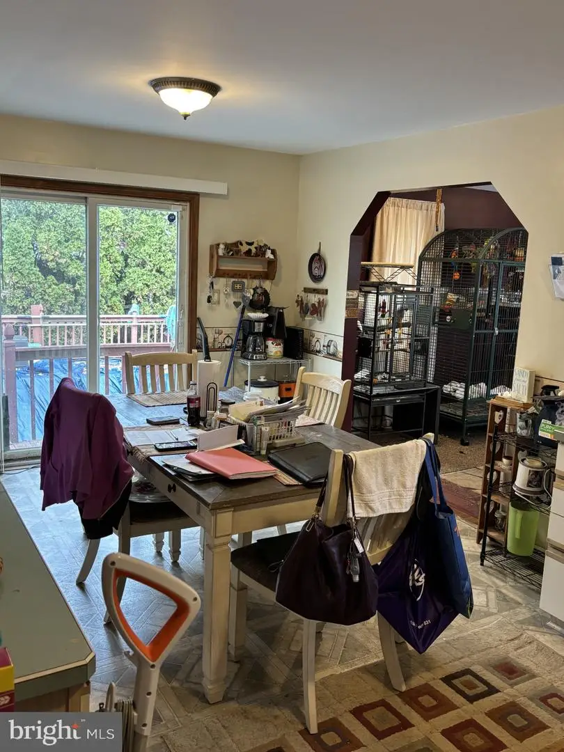 202 Redwood Ln, Lebanon, PA 17046 - Image #2