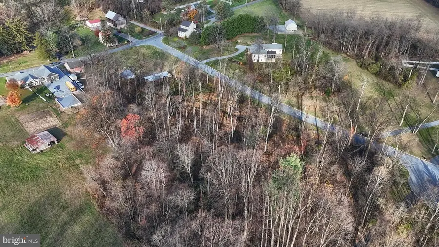 433 Sheep Hill Rd, Newmanstown, PA 17073 - Image #2