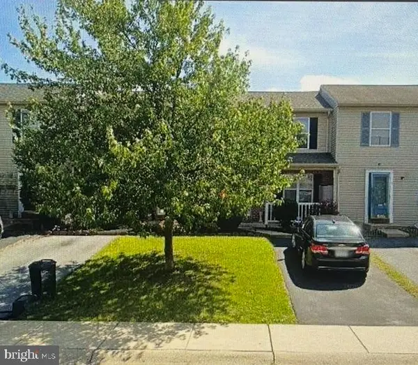 6 Tiffany Ln, LEBANON, PA 17046