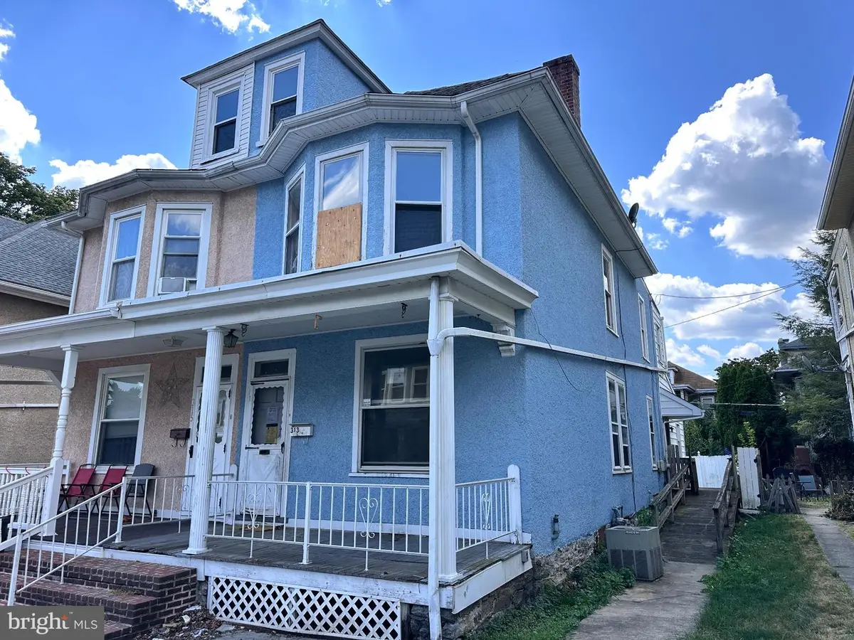 313 Park Ave, Lebanon, PA 17042 - #1