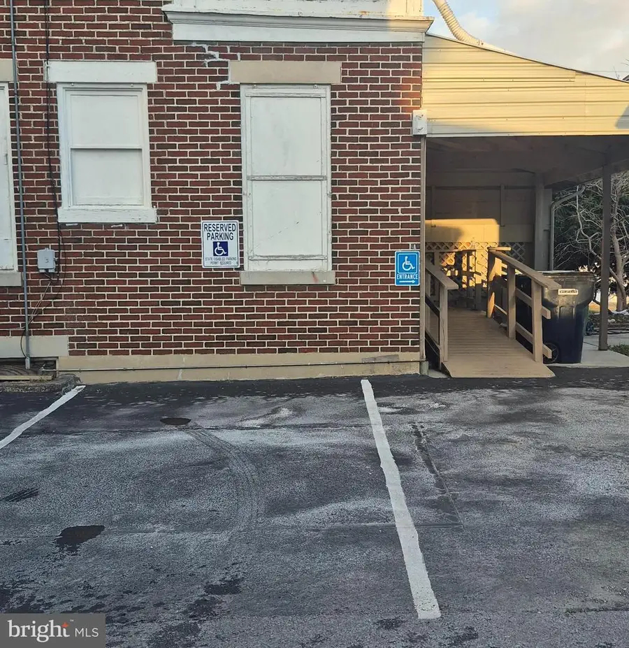 220 E Main St, Palmyra, PA 17078 - Image #2