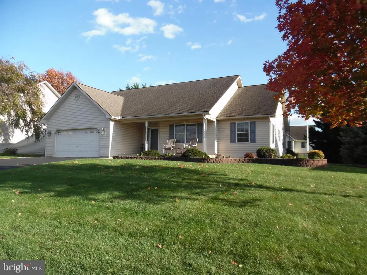 325 Charles St, Lebanon, PA 17042 - #1