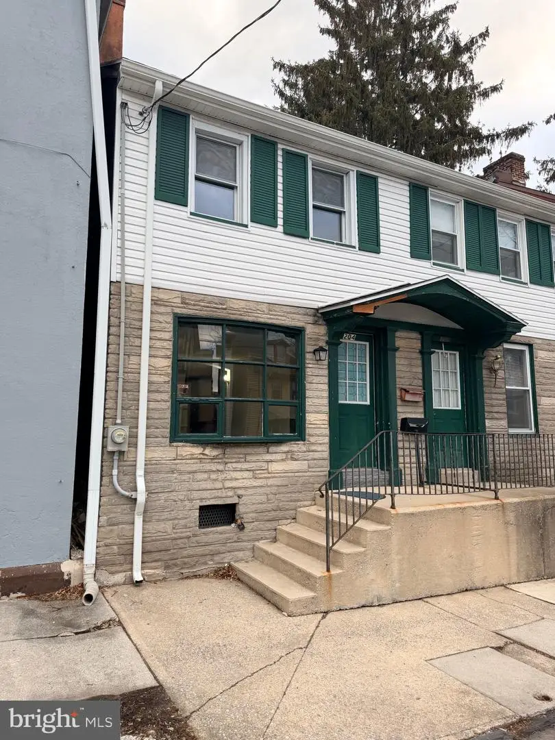 204 S 9th St, Annville, PA 17003 - Image #1