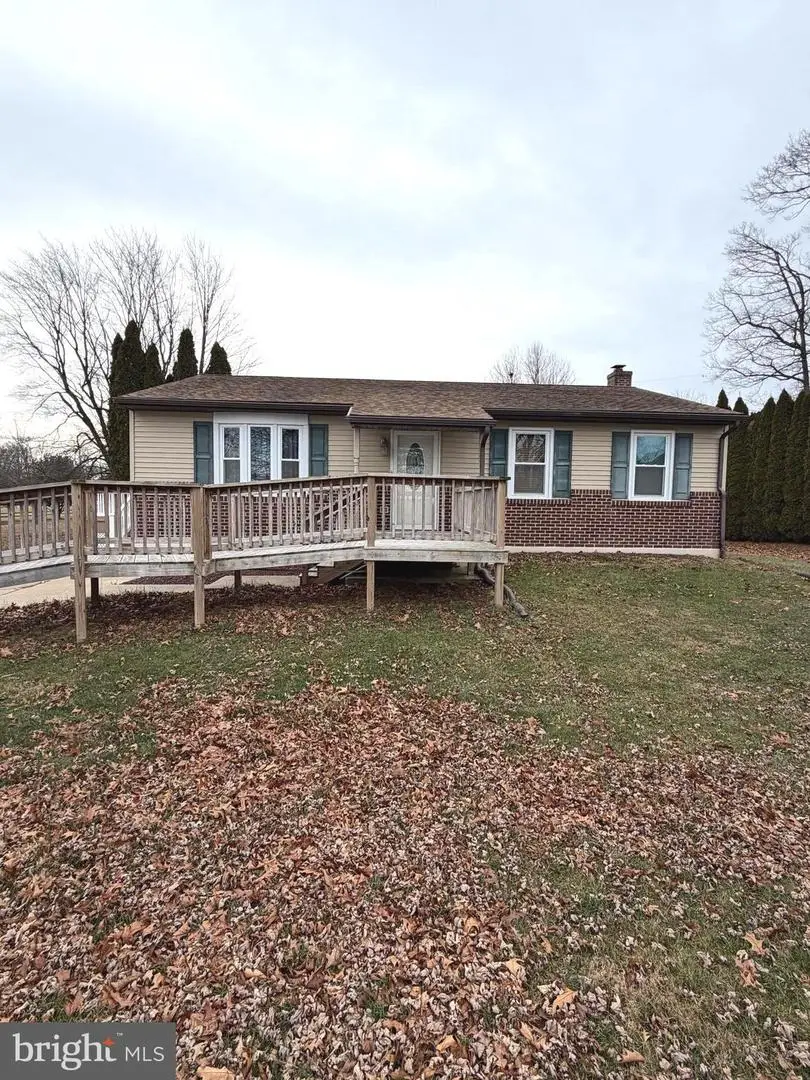 262 E Kercher Ave, Lebanon, PA 17046 - Image #3